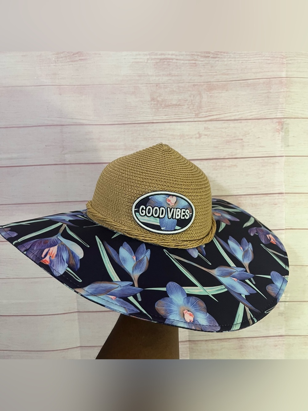 Lucky 7 Floral “Good Vibes”‎ Straw Hat